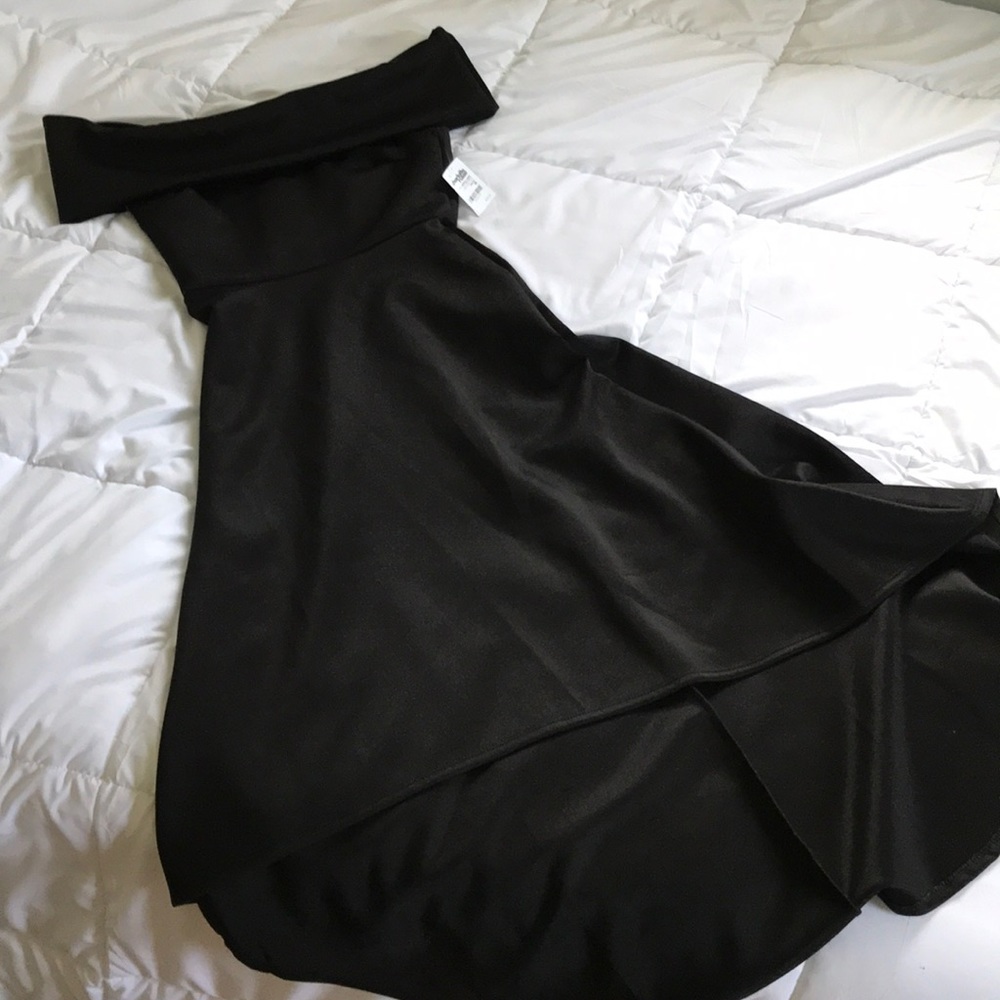 Dress - Picture 2 of 3